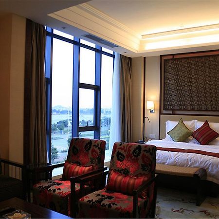 Southern Club Hotel Canton Extérieur photo